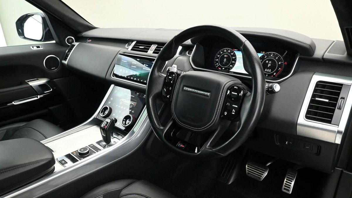 Land Rover Range Rover Sport Image 3