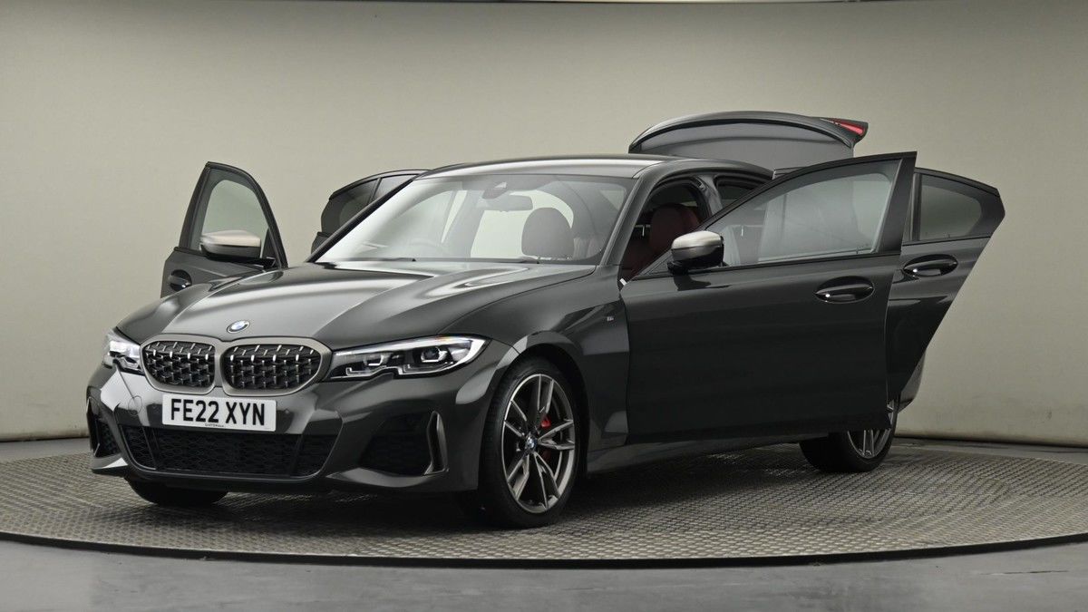 BMW 3 Series Image 9