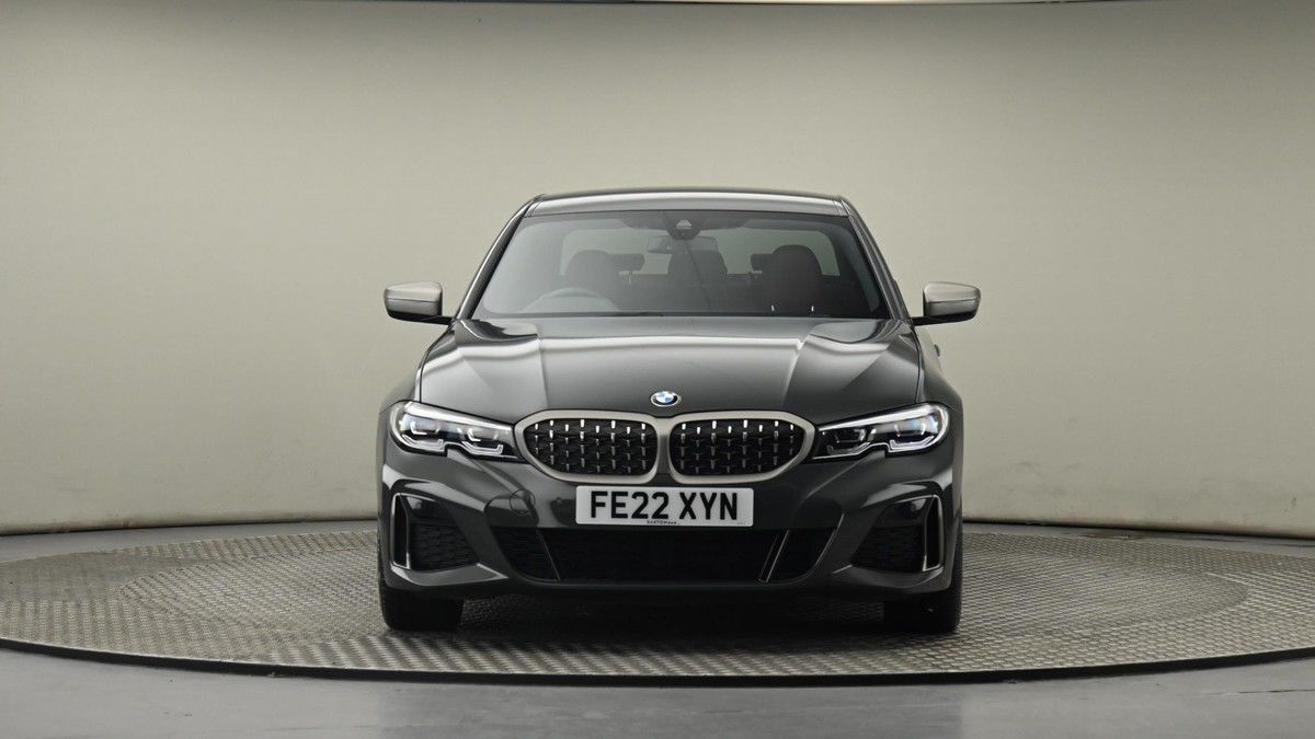 BMW 3 Series Image 6