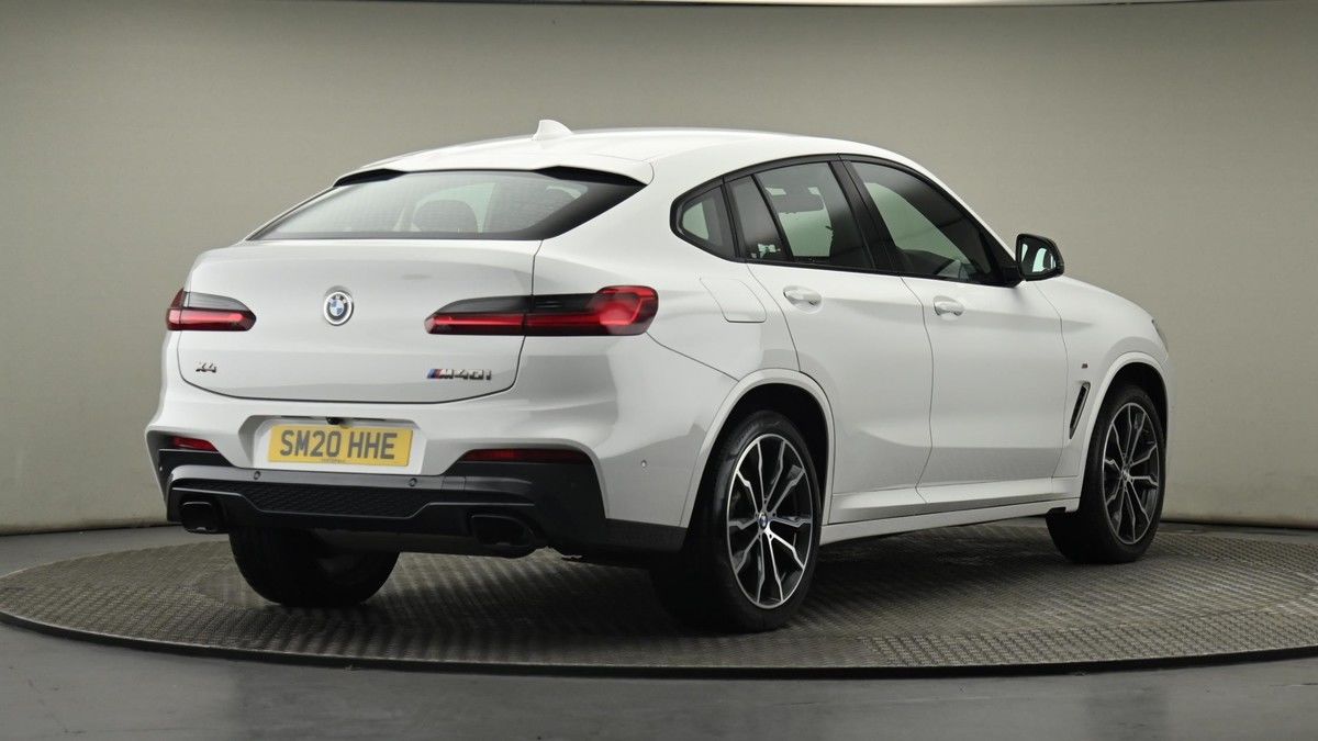 BMW X4 Image 24