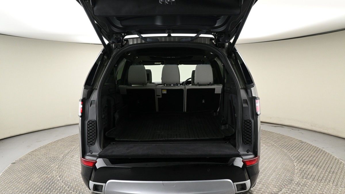 Land Rover Discovery Image 12