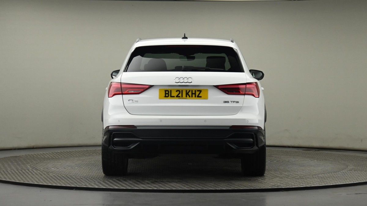 Audi Q3 Image 7