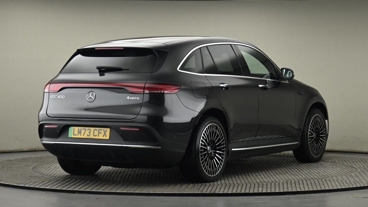 Mercedes-Benz EQC Image 25