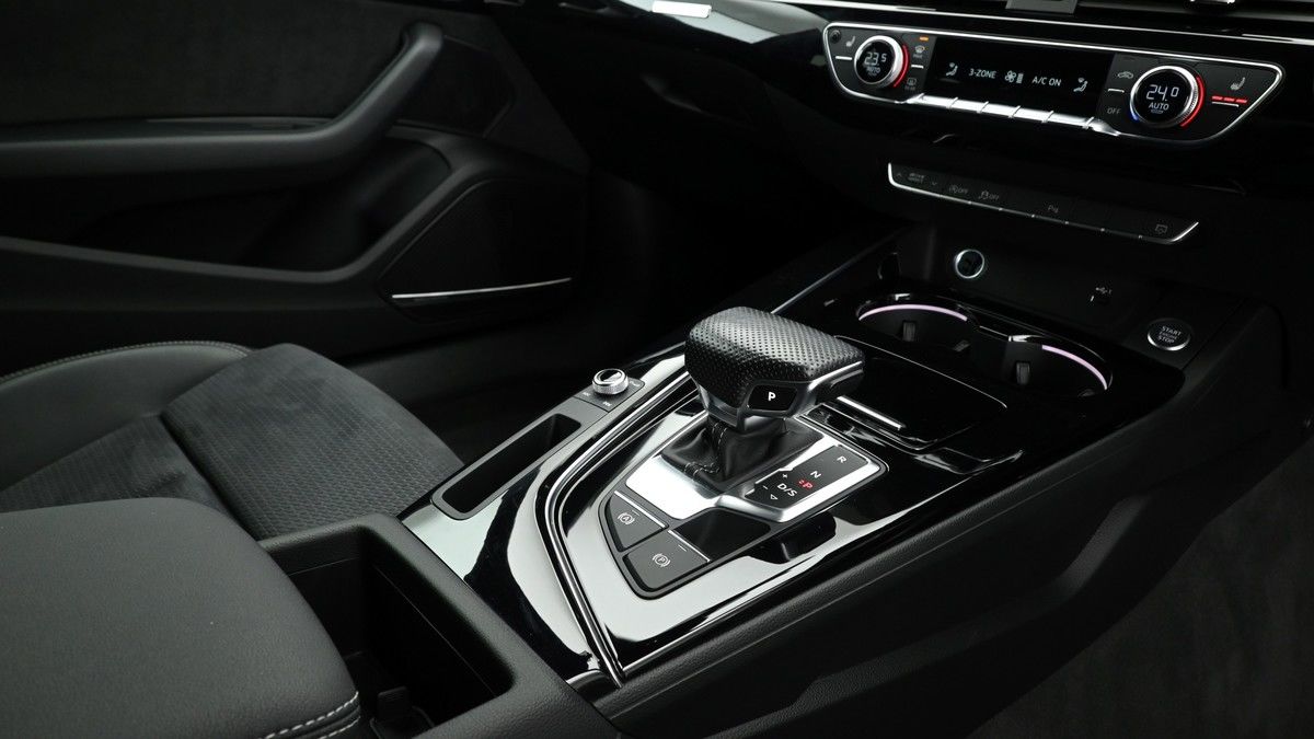 Audi A5 Image 15