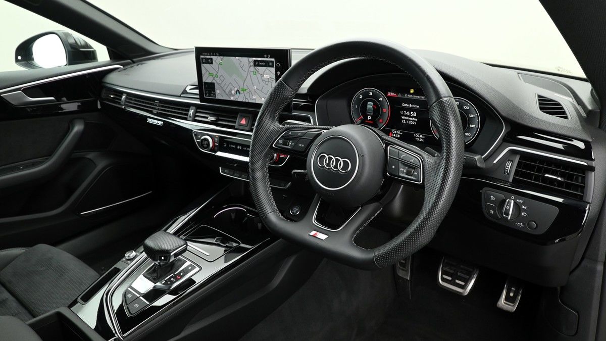 Audi A5 Image 2