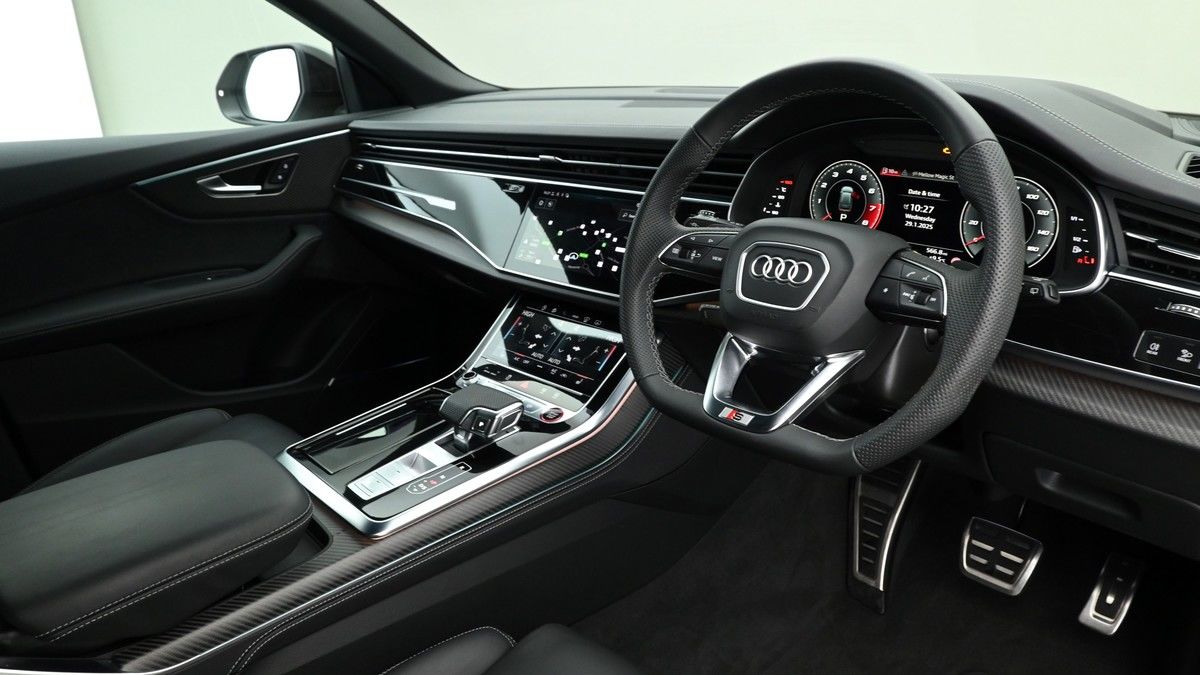 Audi SQ8 Image 2