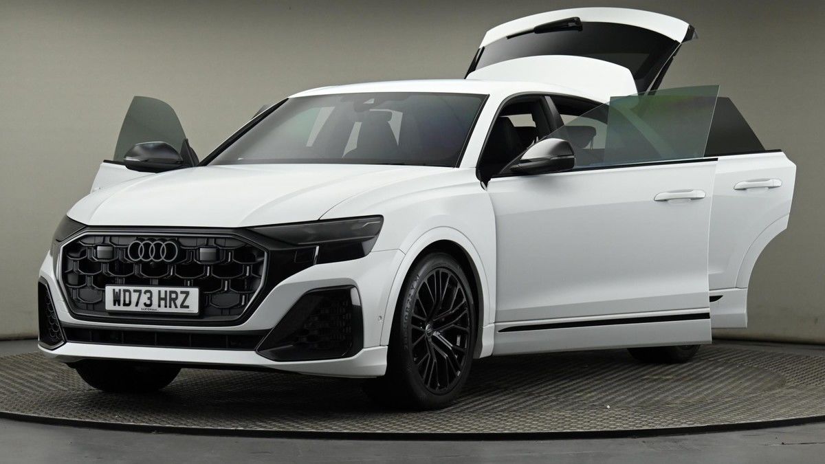 Audi SQ8 Image 9