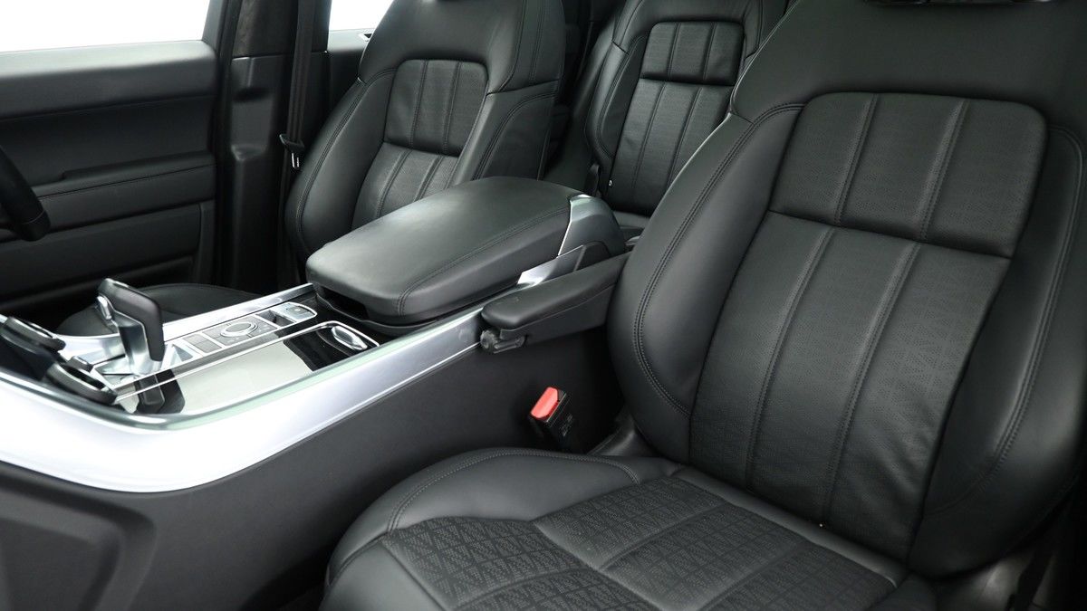 Land Rover Range Rover Sport Image 7