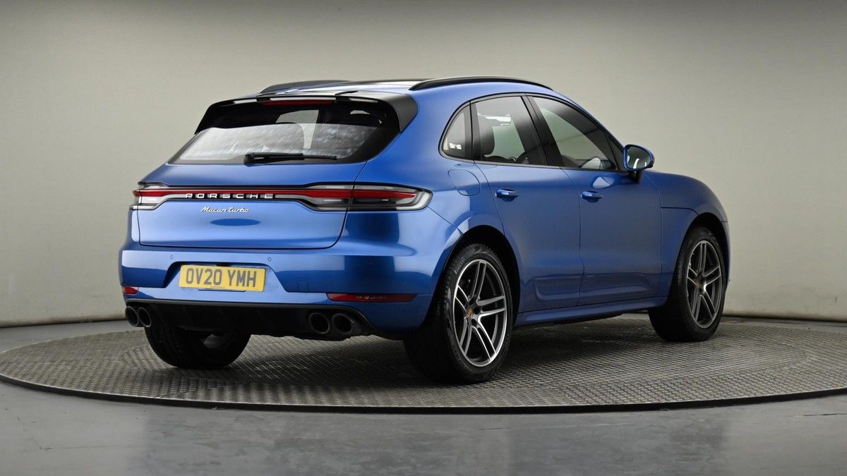 Porsche Macan Image 22