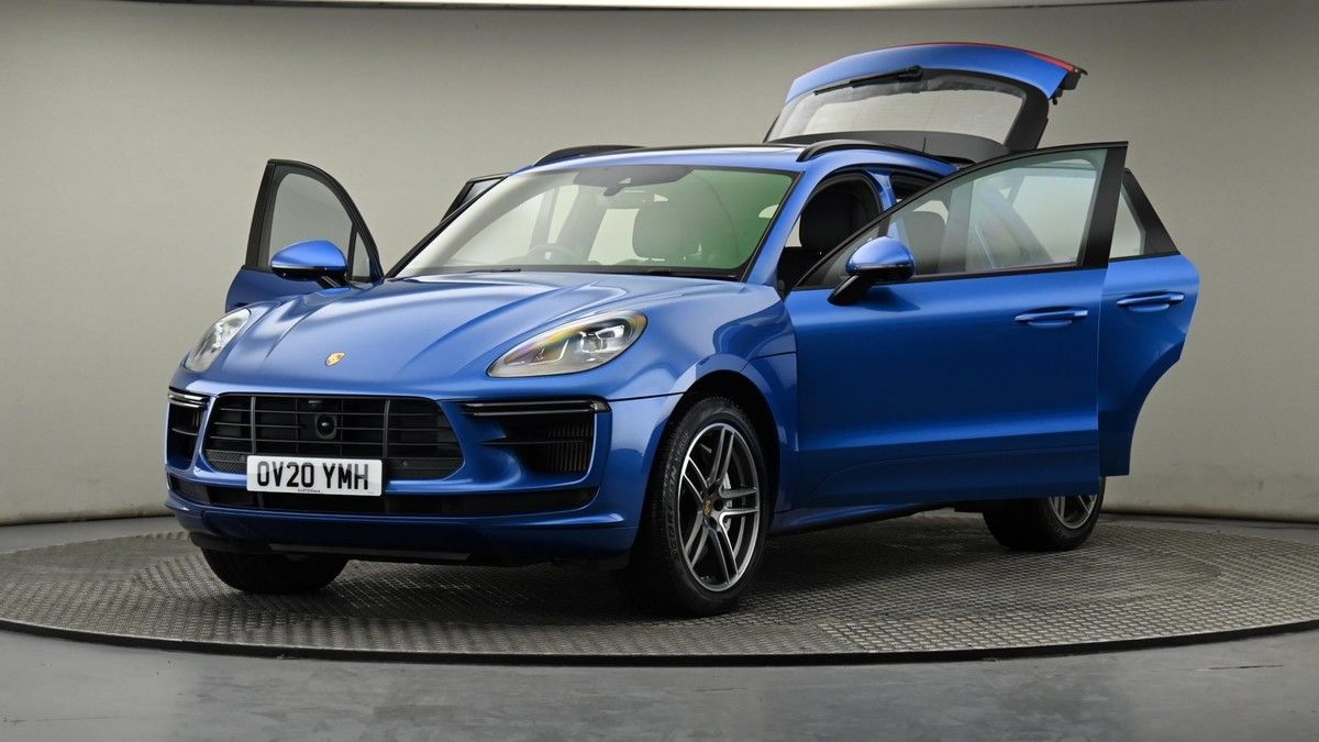 Porsche Macan Image 10