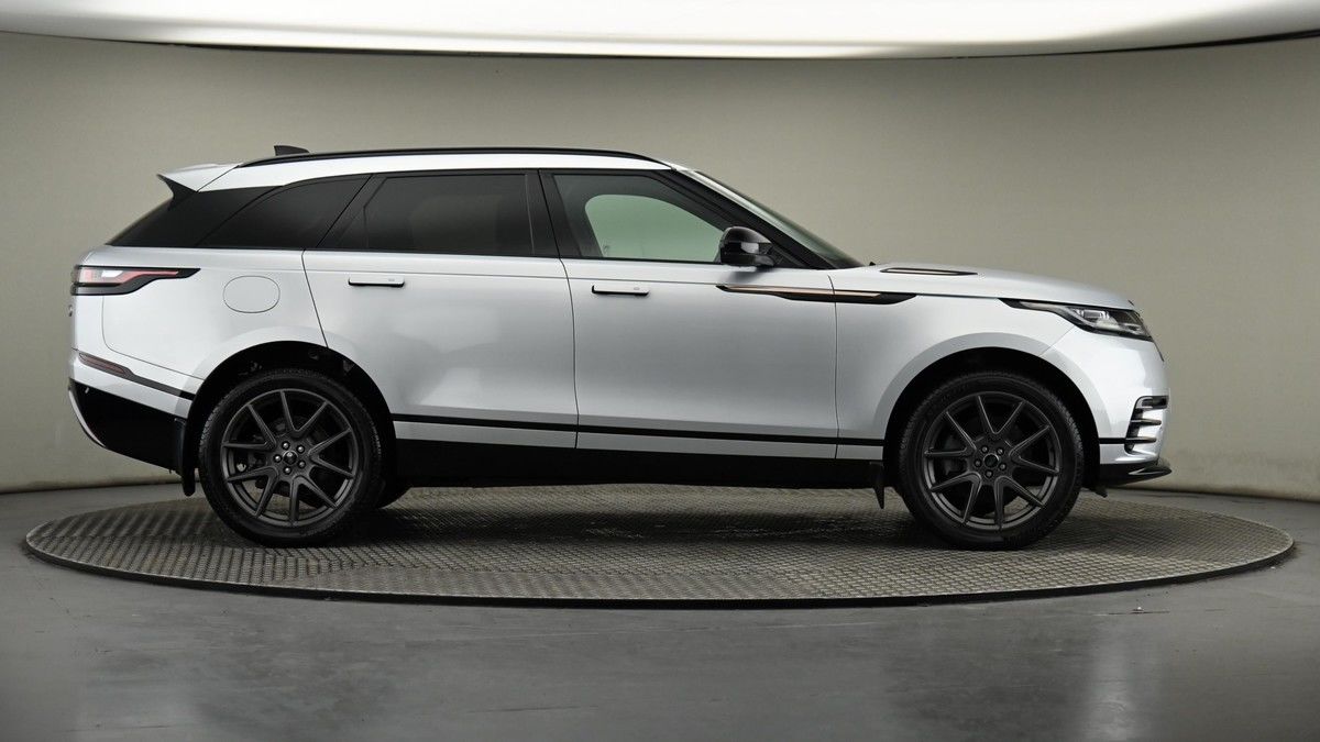 Land Rover Range Rover Velar Image 6