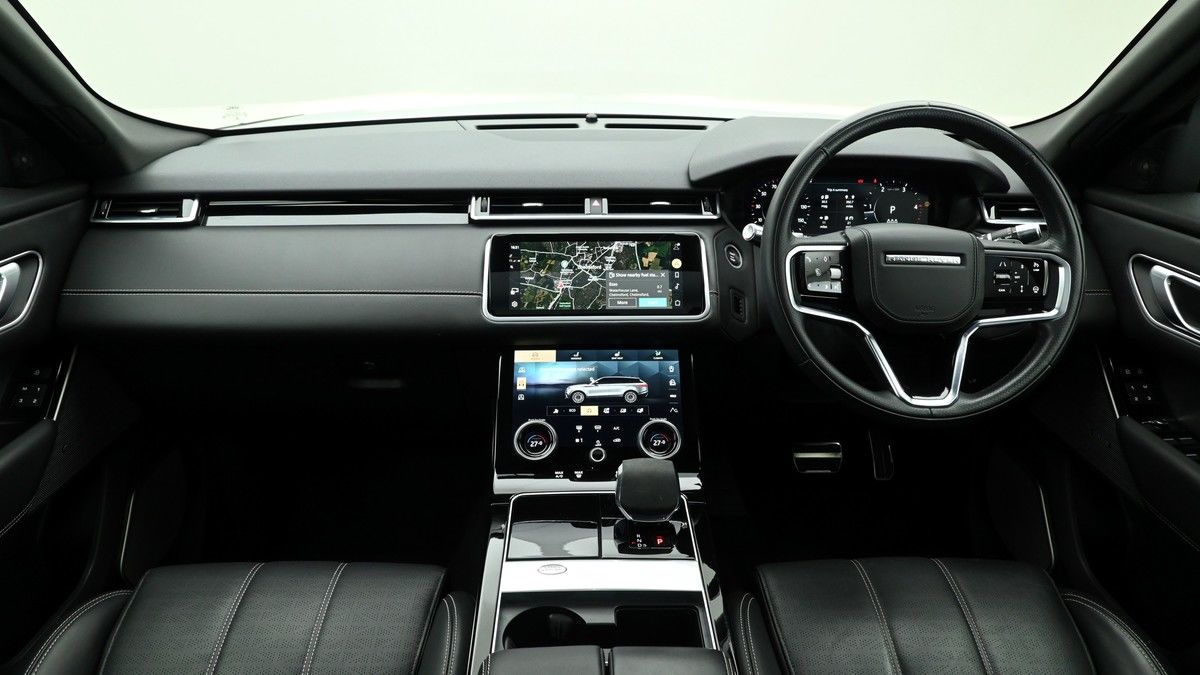 Land Rover Range Rover Velar Image 18