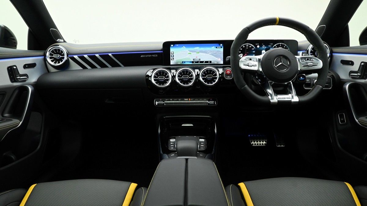 Mercedes-Benz CLA Image 41