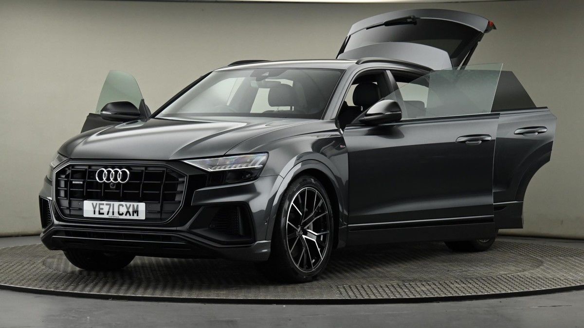 Audi Q8 Image 17