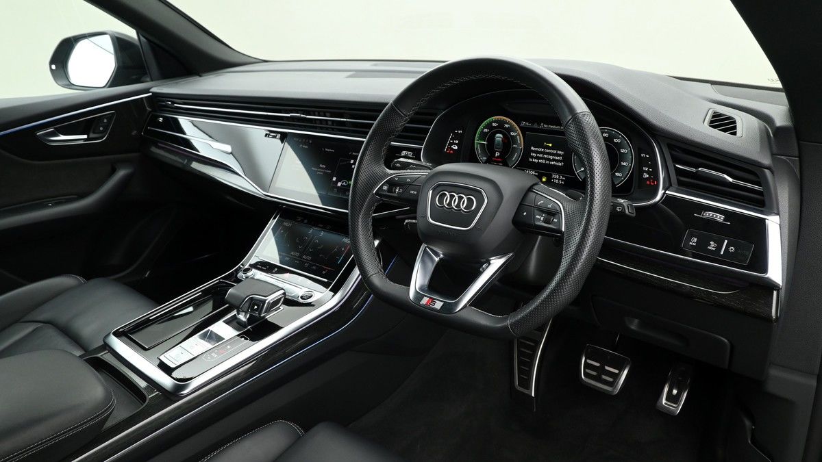 Audi Q8 Image 3