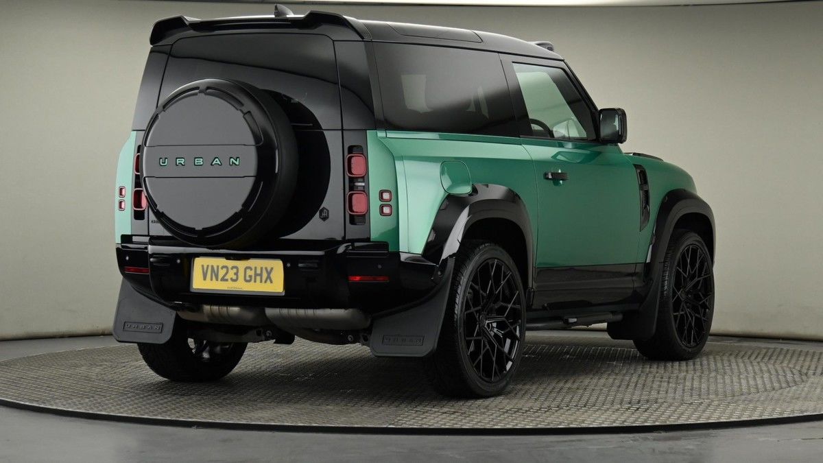 Land Rover Defender 90 Image 23