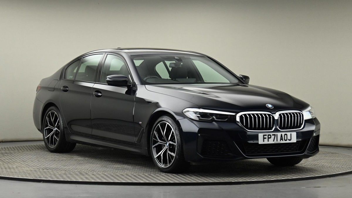 BMW 5 Series Image 25