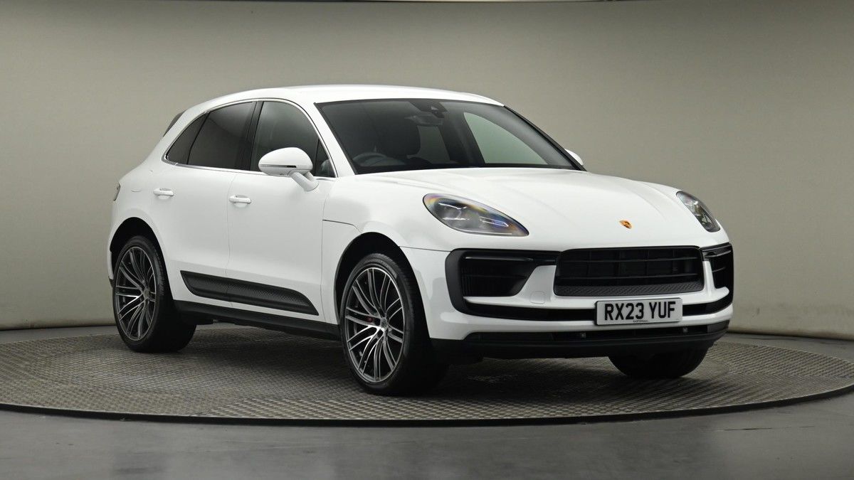 Porsche Macan Sticky Header Image