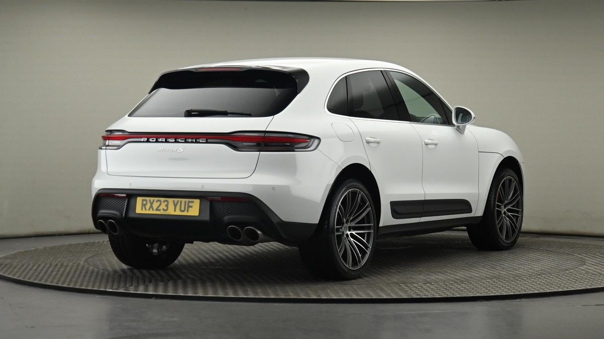 Porsche Macan Image 5