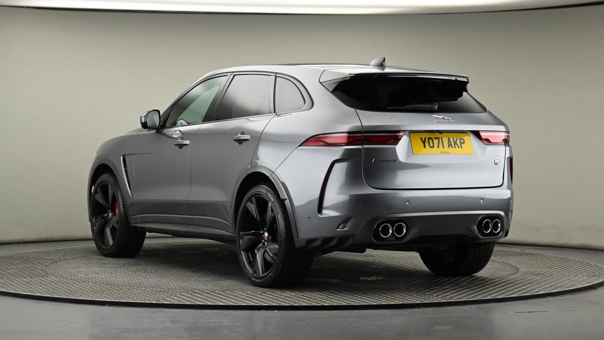 Jaguar F-PACE Image 15