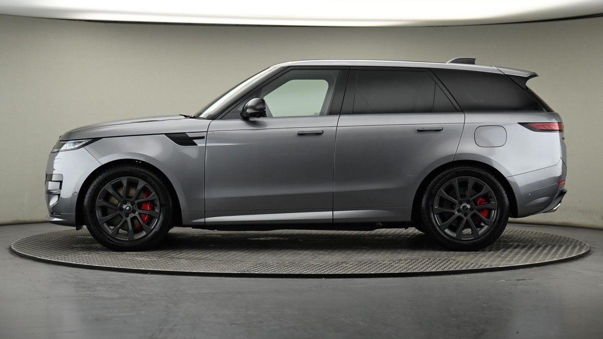 Land Rover Range Rover Sport Image 9