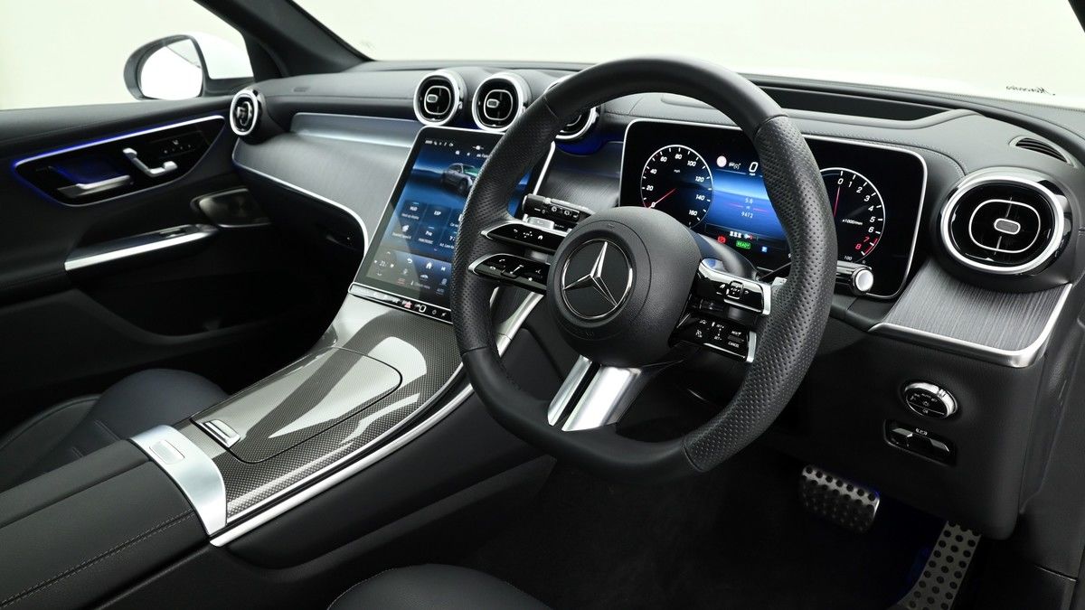 Mercedes-Benz GLC Image 2