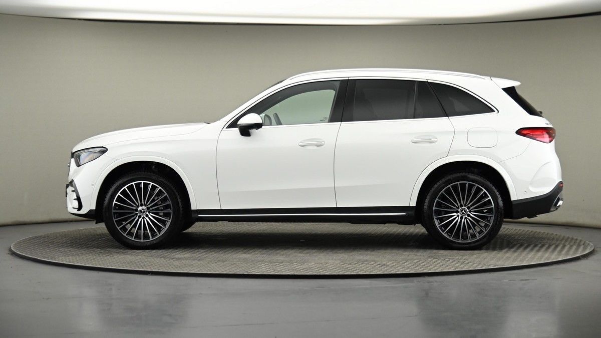 Mercedes-Benz GLC Image 9