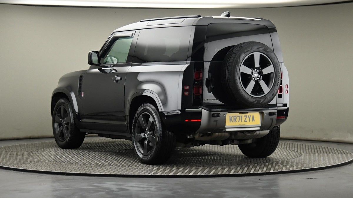 Land Rover Defender 90 Image 14