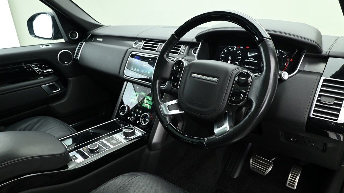 Land Rover Range Rover Image 2