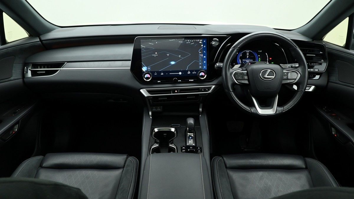 Lexus RX Image 12