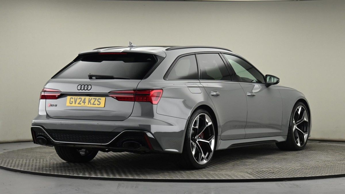 Audi RS6 Avant Image 6