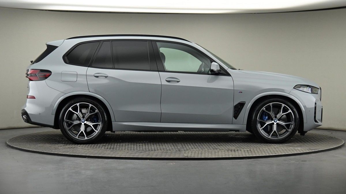 BMW X5 Image 8