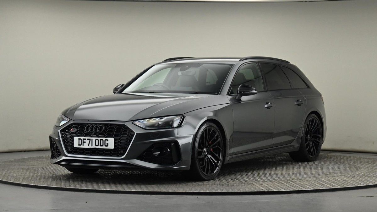 Audi RS4 Avant Image 27