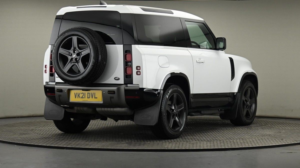 Land Rover Defender 90 Image 29