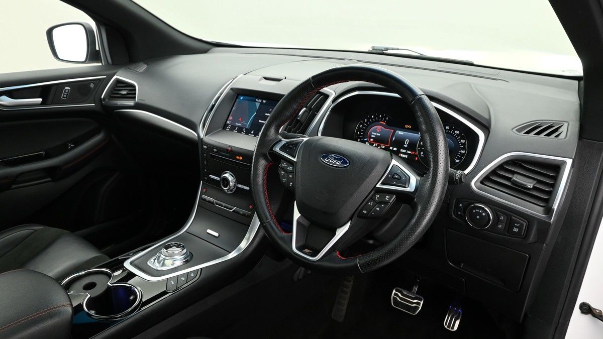 More views of Ford Edge