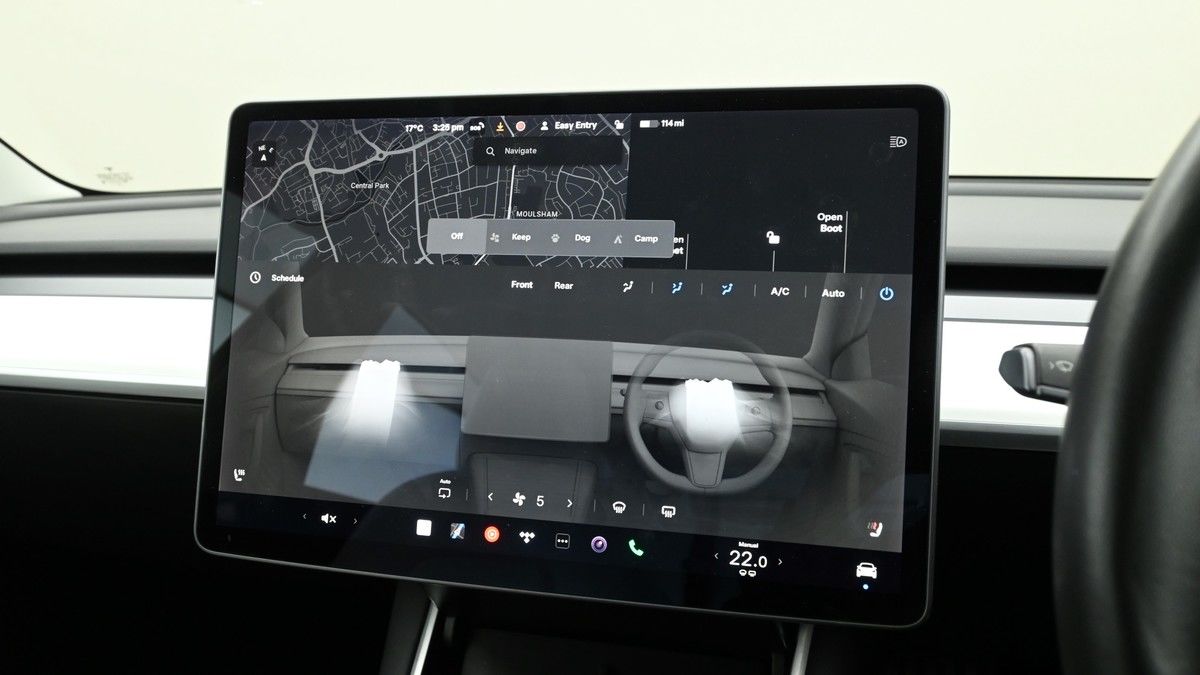 Tesla Model 3 Image 12