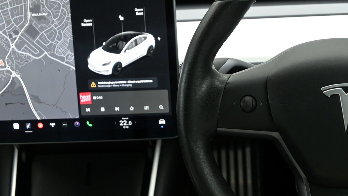 Tesla Model 3 Image 15