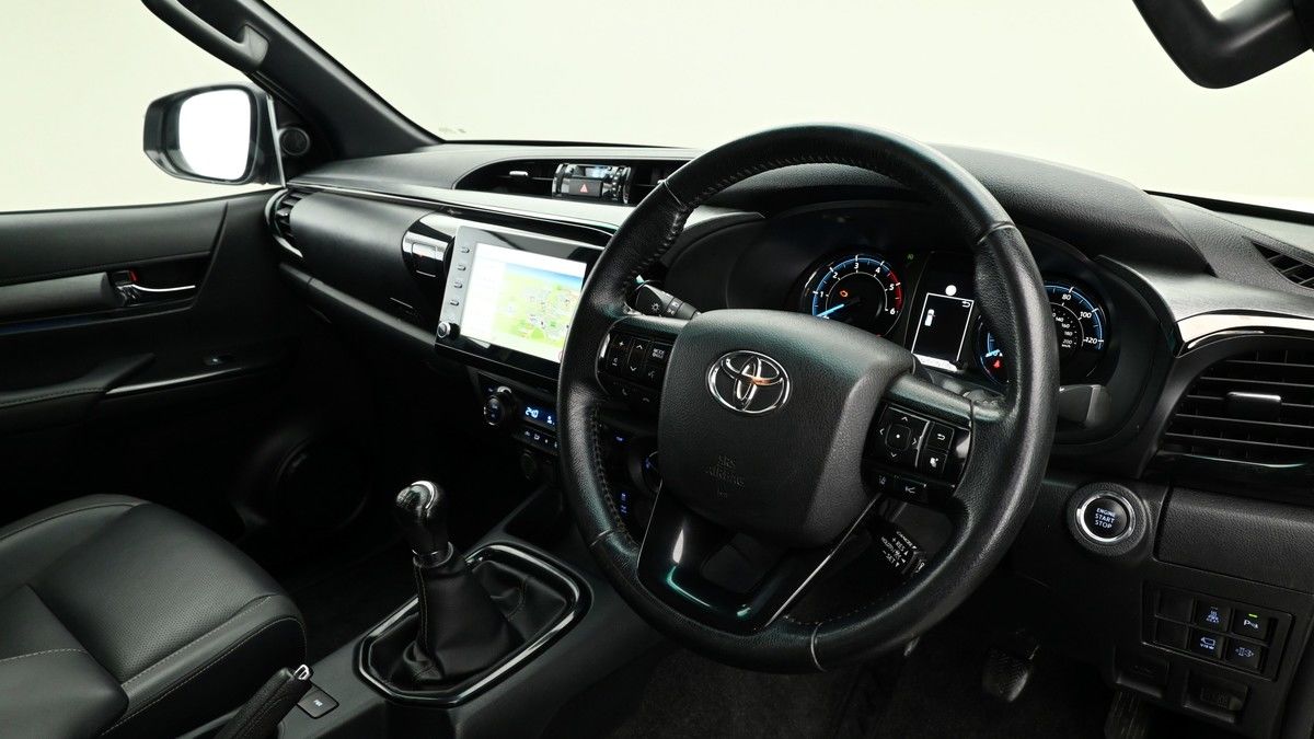 Toyota Hilux Image 3