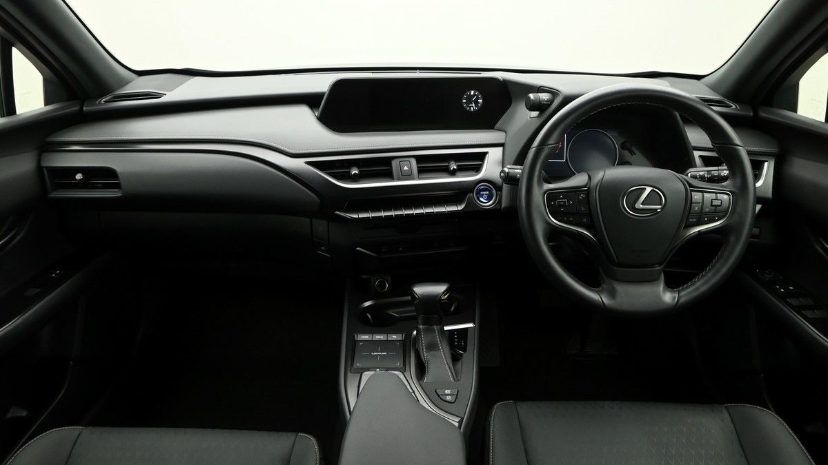 Lexus UX Image 14