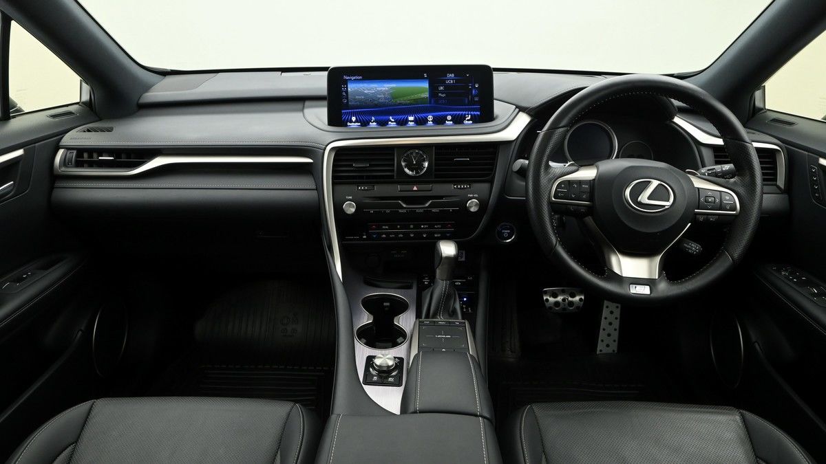 Lexus RX Image 14