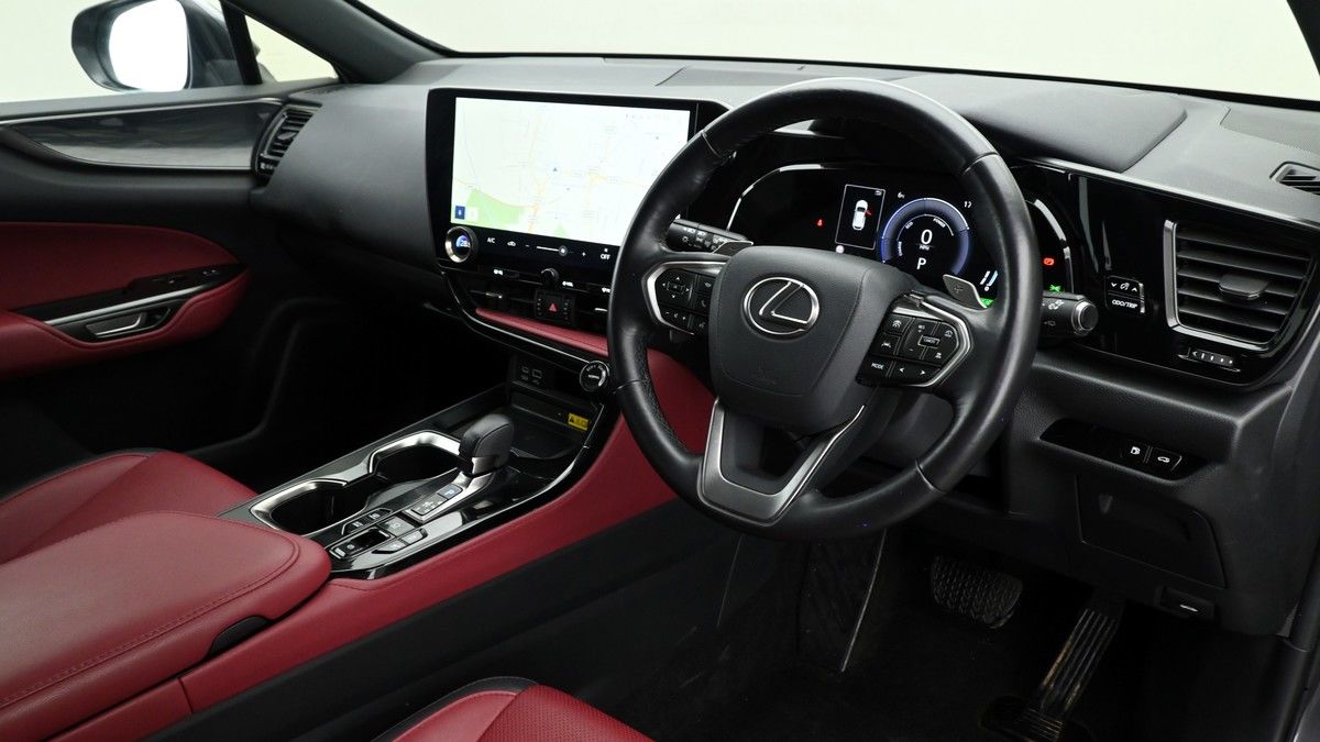 Lexus NX Image 2