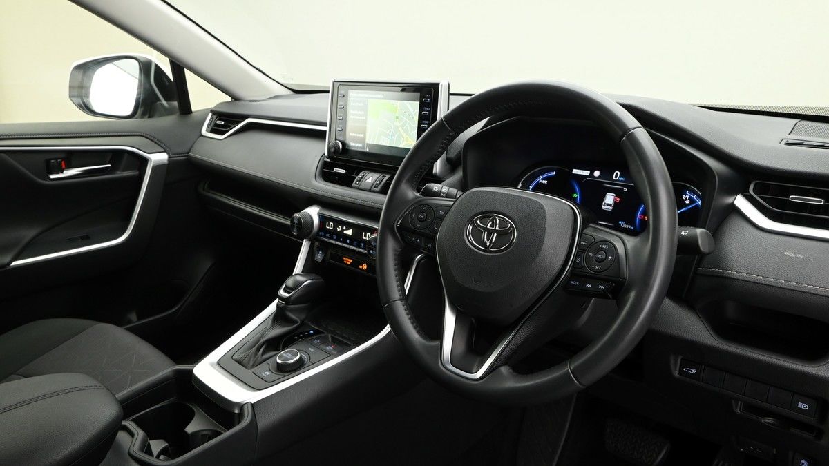 Toyota RAV4 Image 3