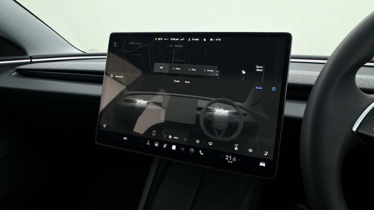 Tesla Model 3 Image 12