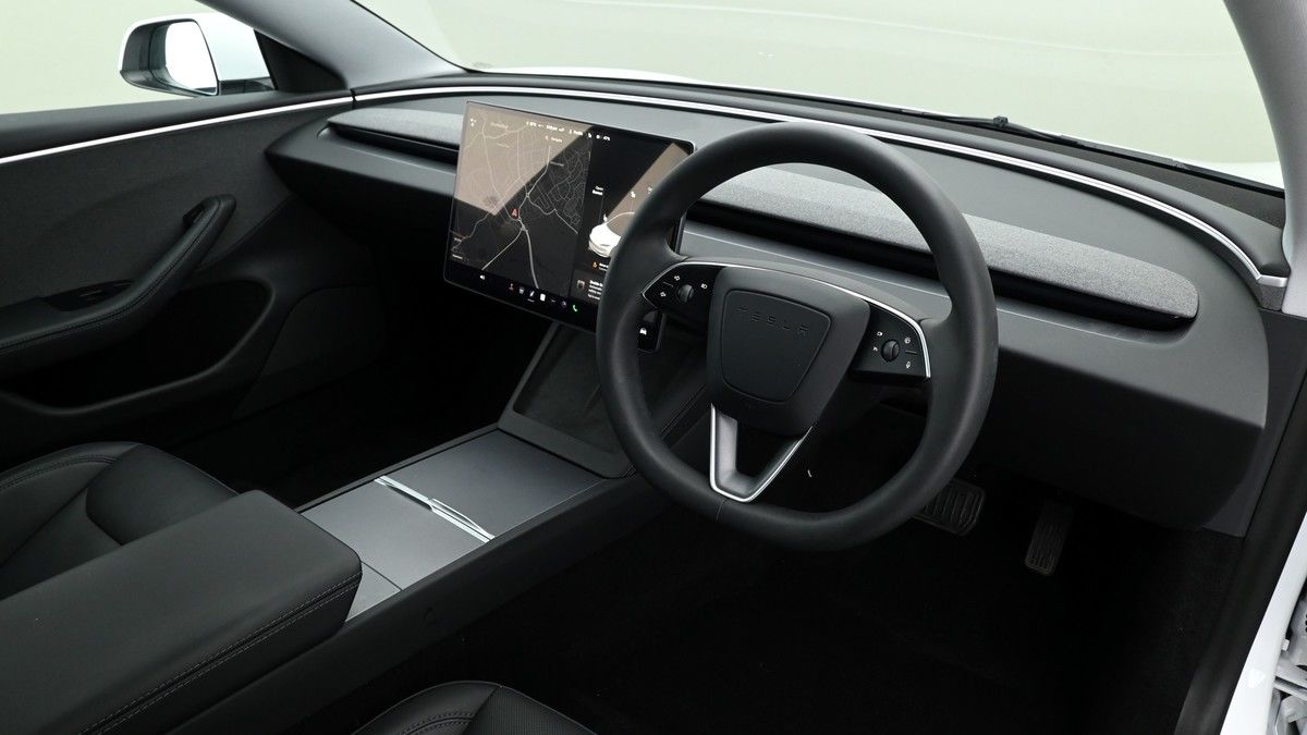 Tesla Model 3 Image 3