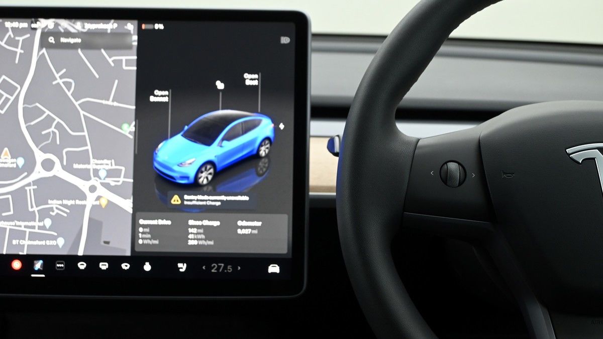 Tesla Model Y Image 15