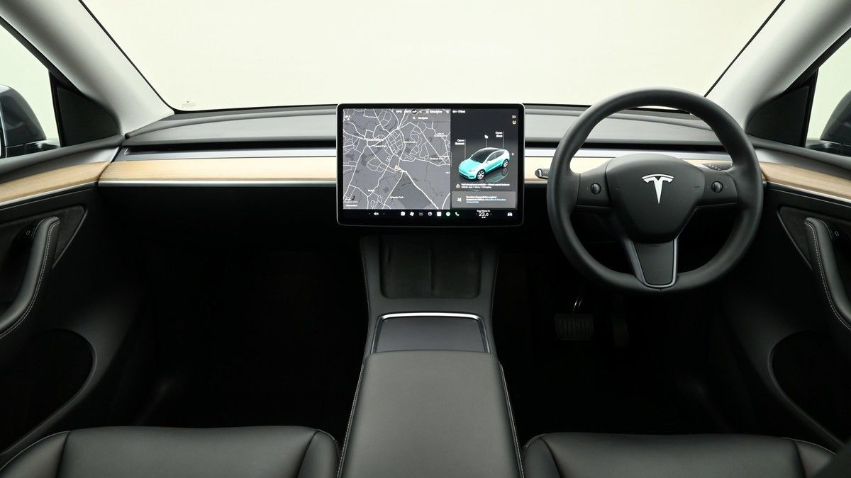 Tesla Model Y Image 14