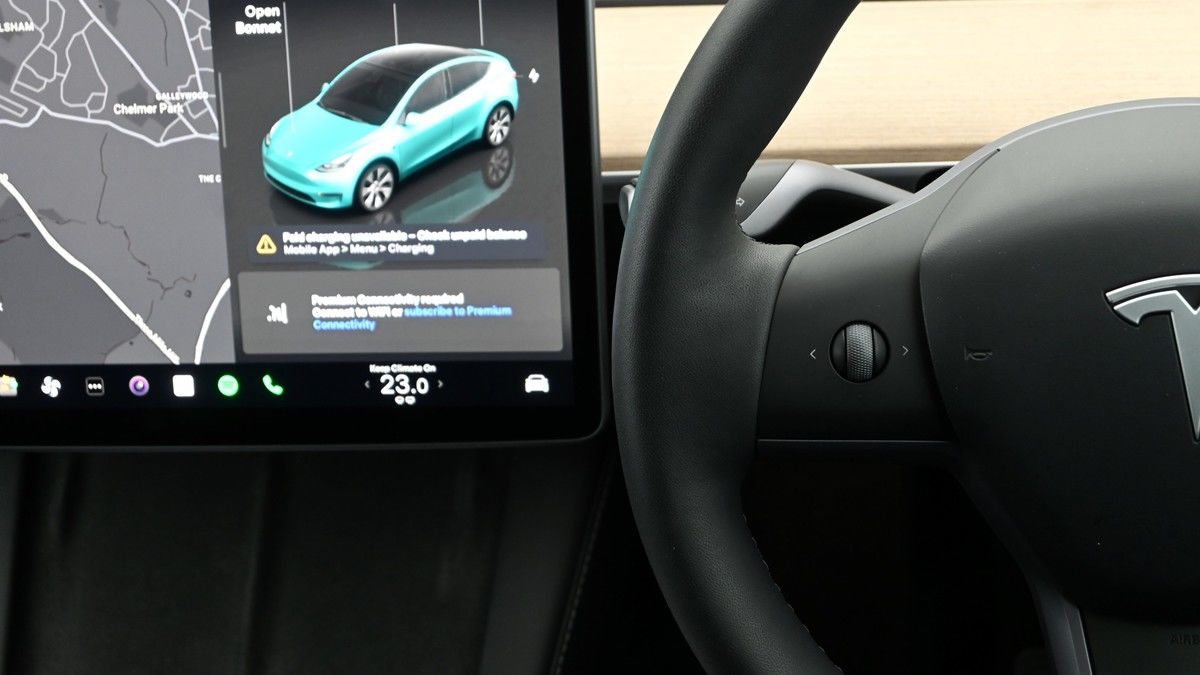 Tesla Model Y Image 15