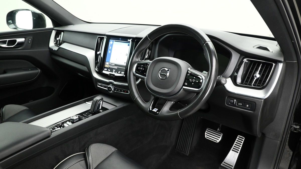 Volvo XC60 Image 3