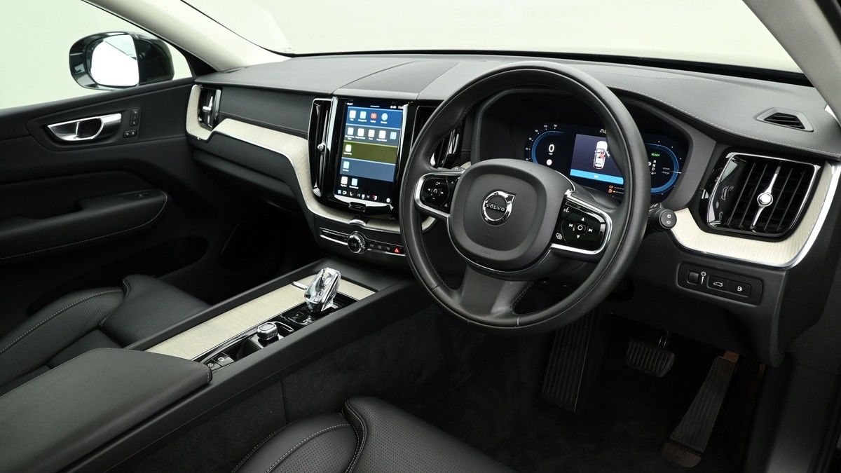 Volvo XC60 Image 3