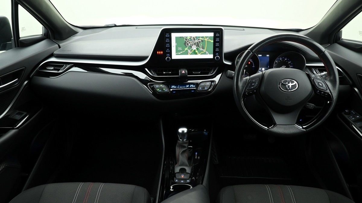 Toyota C-HR Image 13